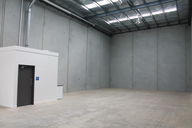 Click to view all images Unit 13/191-195 Greens Road Dandenong VIC 3175 - Image 3