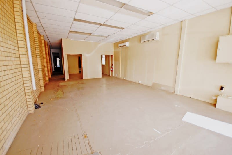 Click to view all images 1A Watson Street Wodonga VIC 3690 - Image 2