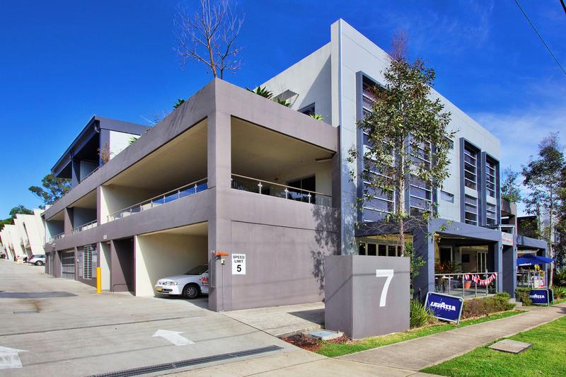 Click to view all images 7 Sefton Road Thornleigh NSW 2120 - Image 1