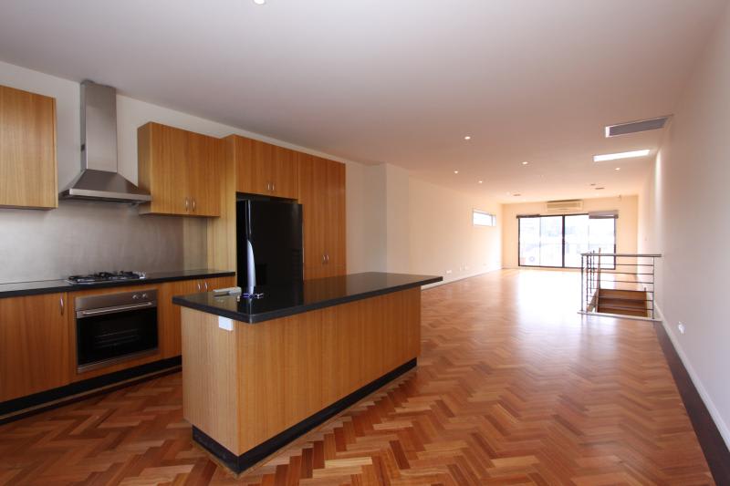 Click to view all images 199 Moray Street South Melbourne VIC 3205 - Image 3