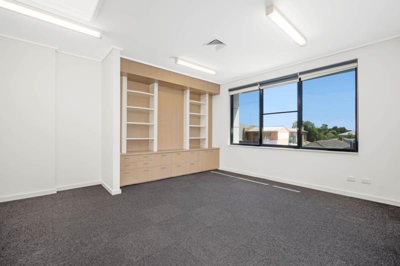1/247 Hawthorn Road Caulfield VIC 3162 - Image 3