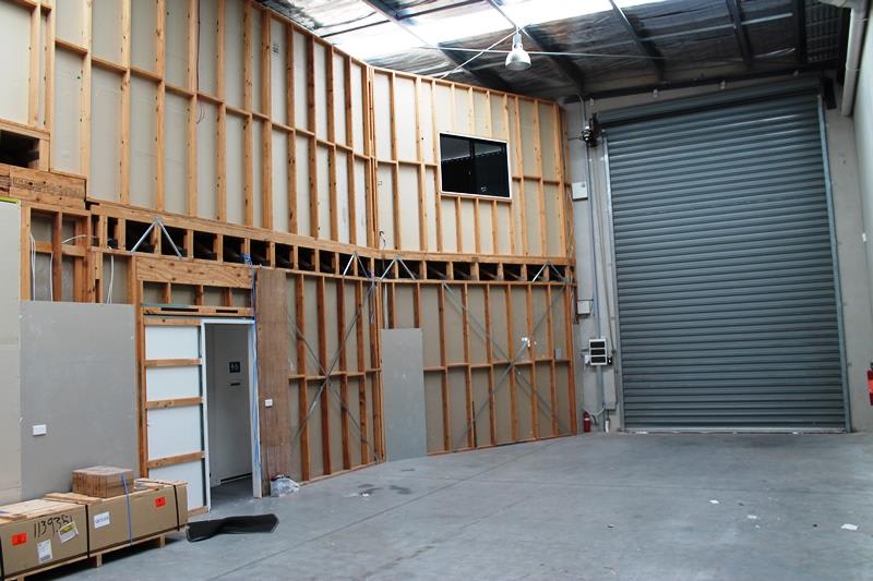 Click to view all images 10/25 Conquest Way Hallam VIC 3803 - Image 3