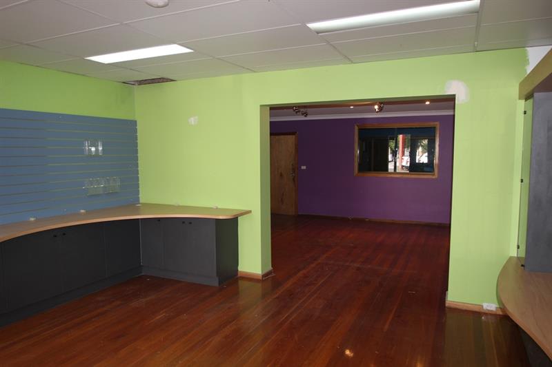 Click to view all images 323 Keira St Wollongong NSW 2500 - Image 2