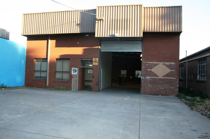 9 Crissane Road Heidelberg West VIC 3081 - Image 1