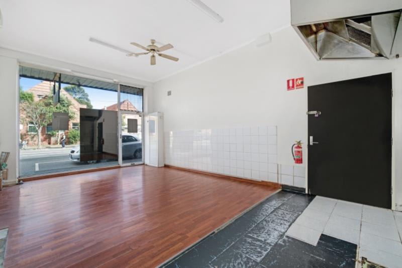 Click to view all images 120 Chapel Street St Kilda VIC 3182 - Image 3