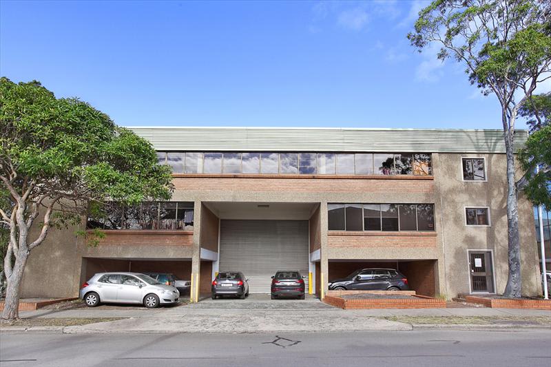 Click to view all images 116 Queen Street Alexandria NSW 2015 - Image 2