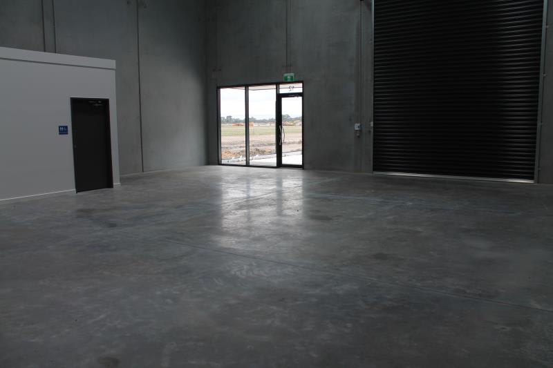 Click to view all images Unit 11/191-195 Greens Road Dandenong VIC 3175 - Image 3