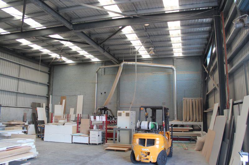 Click to view all images Rear/253 Princes Highway Dandenong VIC 3175 - Image 2