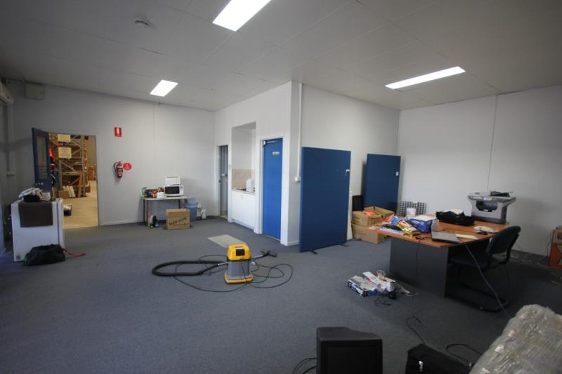 16 Cranwell Street Braybrook VIC 3019 - Image 3