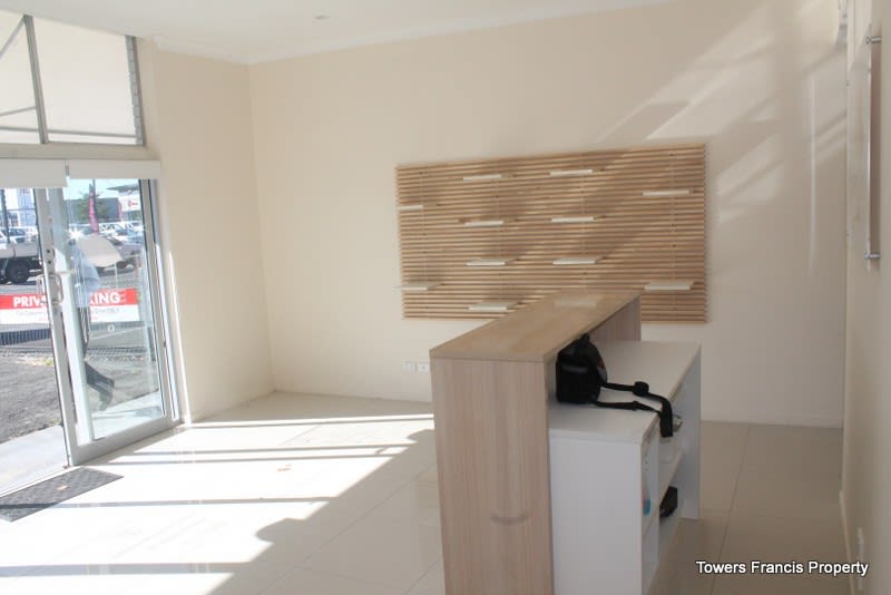 Click to view all images 1/1 Machinery Drive Tweed Heads South NSW 2486 - Image 3