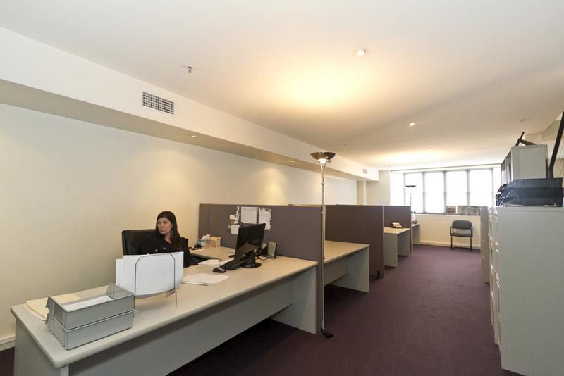 Click to view all images 4 Craine Street South Melbourne VIC 3205 - Image 2