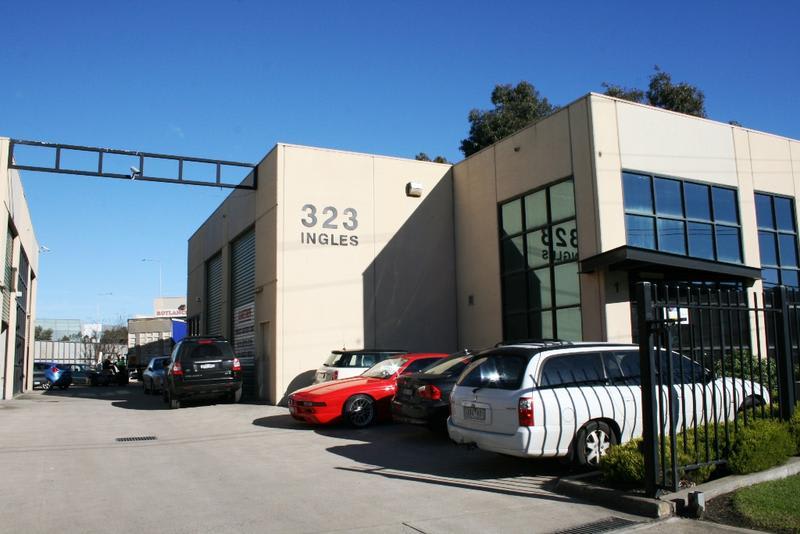 Click to view all images Unit 3/323 Ingles Street Port Melbourne VIC 3207 - Image 1