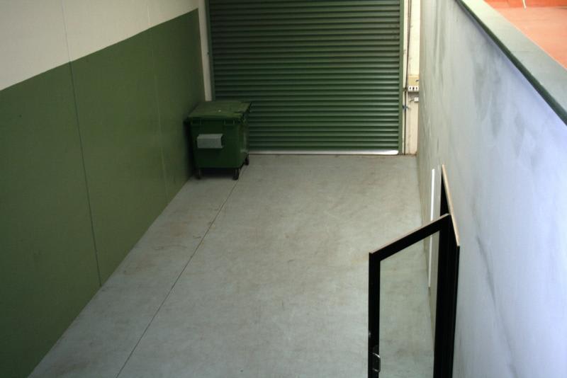 Click to view all images Unit 3/323 Ingles Street Port Melbourne VIC 3207 - Image 3