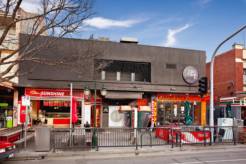 Click to view all images 61c Fitzroy Street St Kilda VIC 3182 - Image 2