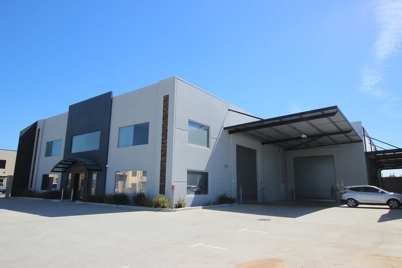 Click to view all images 33 Colin Jamieson Drive Welshpool WA 6106 - Image 1