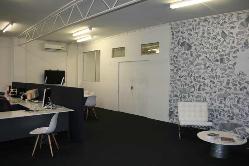 Click to view all images 193A Bay Street Brighton VIC 3186 - Image 2