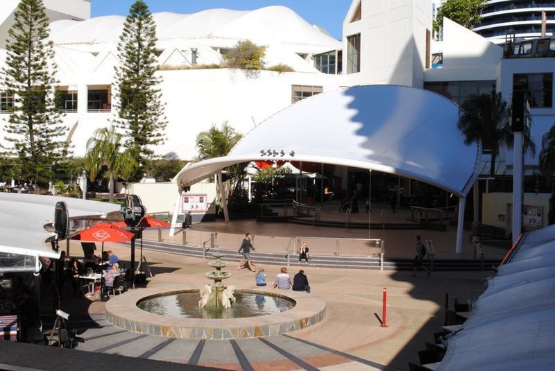 Click to view all images Broadbeach QLD 4218 - Image 3
