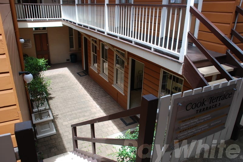 Click to view all images 4b/249 Coronation Drive Milton QLD 4064 - Image 3