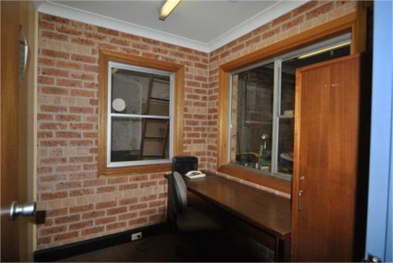 Click to view all images Camperdown NSW 2050 - Image 3