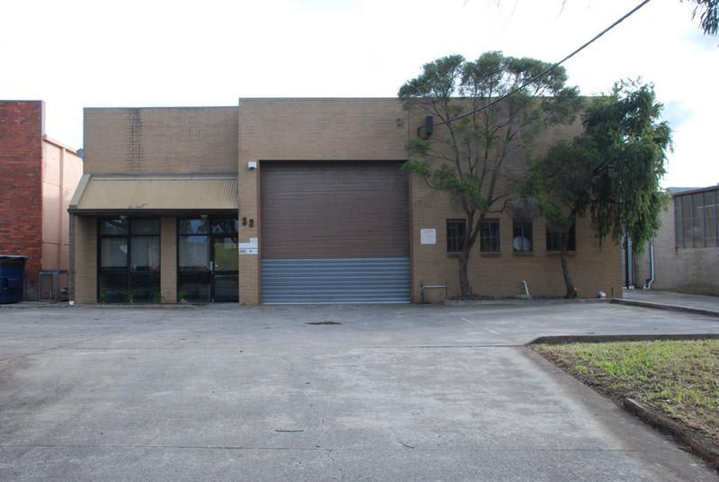 Click to view all images 33 De Havilland Road Mordialloc VIC 3195 - Image 1