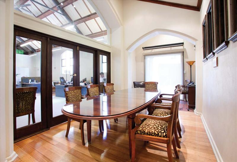Click to view all images 101 Bowen Street Camberwell VIC 3124 - Image 2