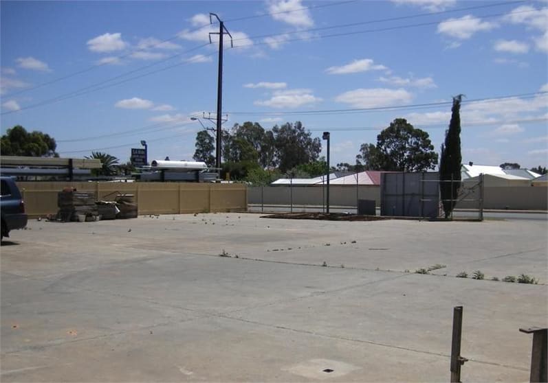 Click to view all images 71 Anderson Walk Smithfield SA 5114 - Image 3