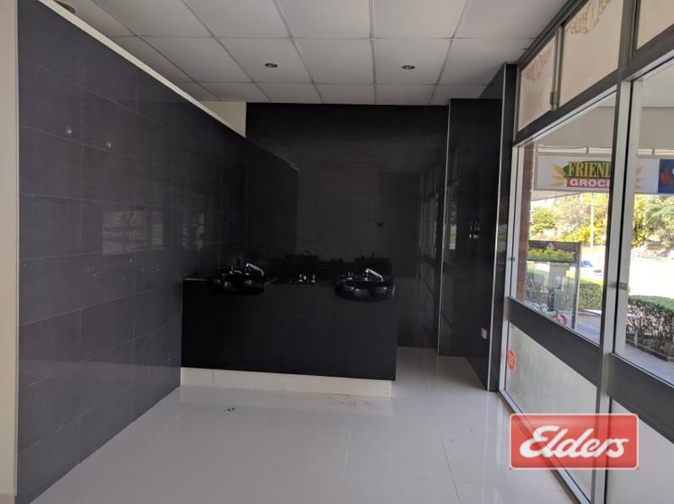 Click to view all images 8 Carrara Street Mount Gravatt East QLD 4122 - Image 2