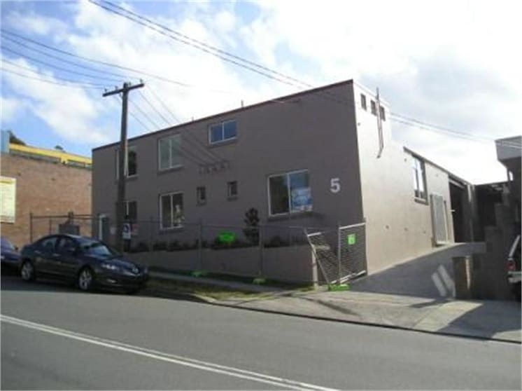 Click to view all images Hornsby NSW 2077 - Image 3