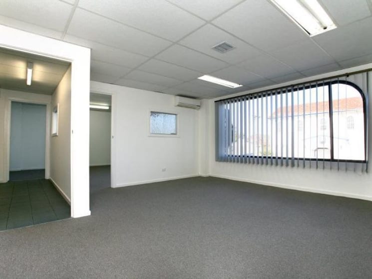 Click to view all images Brunswick VIC 3056 - Image 2