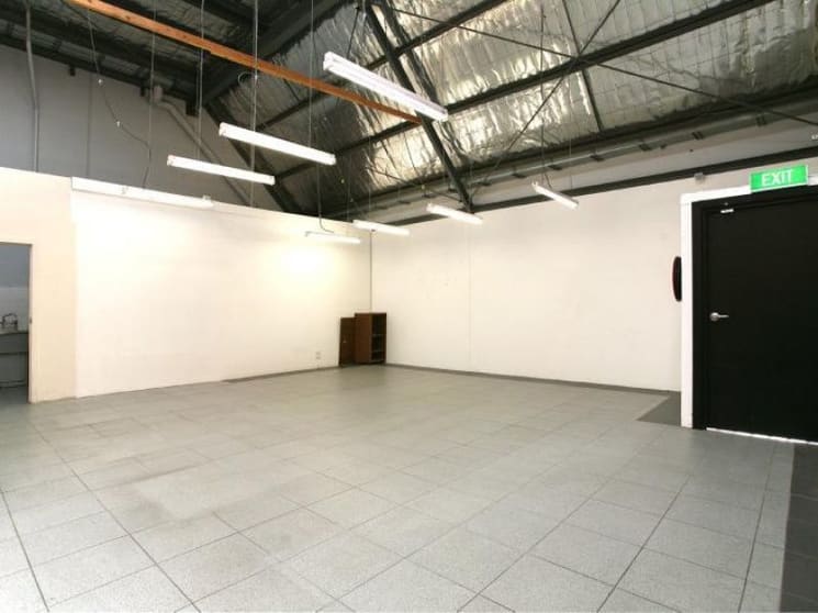 Click to view all images Brunswick VIC 3056 - Image 3