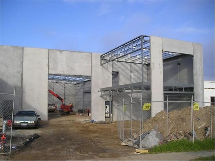 Click to view all images 154 Cochranes Road Moorabbin VIC 3189 - Image 1