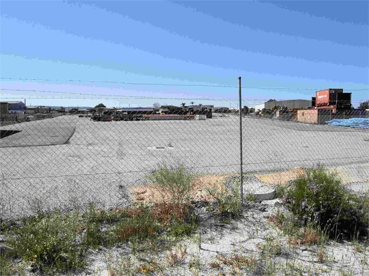 Click to view all images YARD SPACE/40 - 50 Division Street Welshpool WA 6106 - Image 2