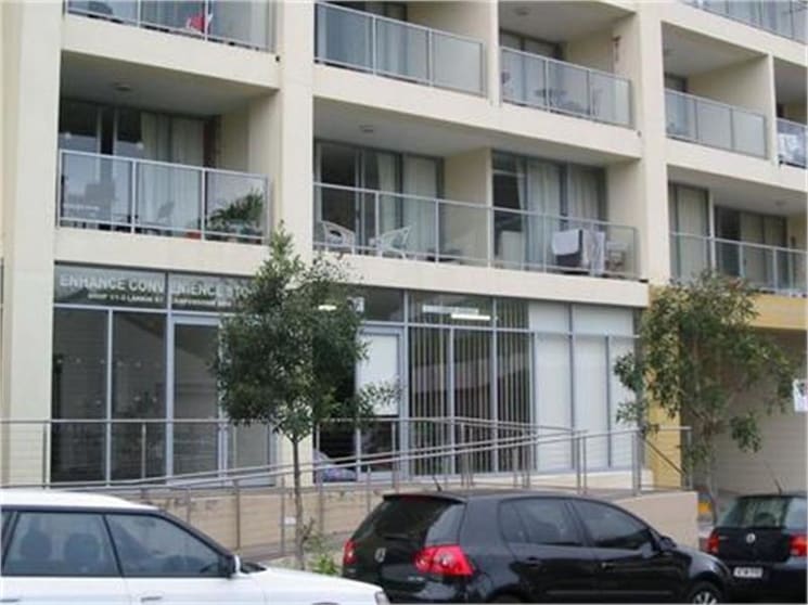 Click to view all images 2/1-3 Larkin Camperdown NSW 2050 - Image 1
