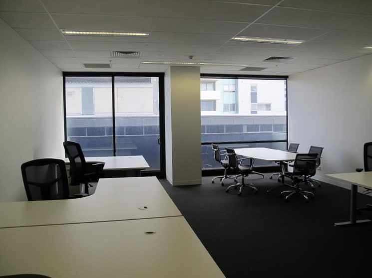 Click to view all images 9 Yarra Street South Yarra VIC 3141 - Image 3