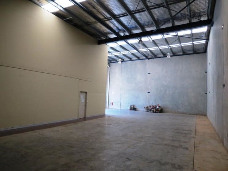 Click to view all images 17A Birmingham Avenue Villawood NSW 2163 - Image 3