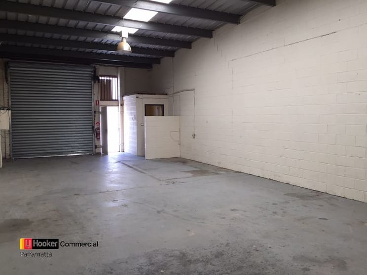 Click to view all images 3/7 Anvil Road Seven Hills NSW 2147 - Image 2