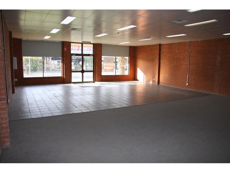 Click to view all images 69 Orange Avenue Mildura VIC 3500 - Image 2