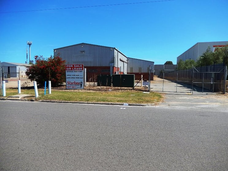 Click to view all images 10 Riversdale Road Welshpool WA 6106 - Image 1