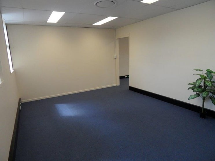 Click to view all images GF/5 Kitchener Street East Toowoomba QLD 4350 - Image 2
