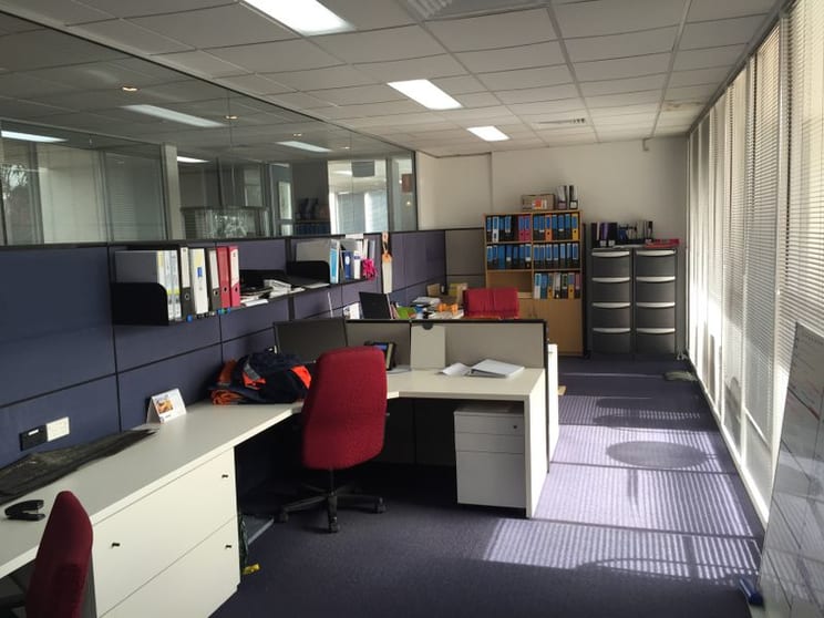 Click to view all images UNIT H/2 Reliance Drive Tuggerah NSW 2259 - Image 3