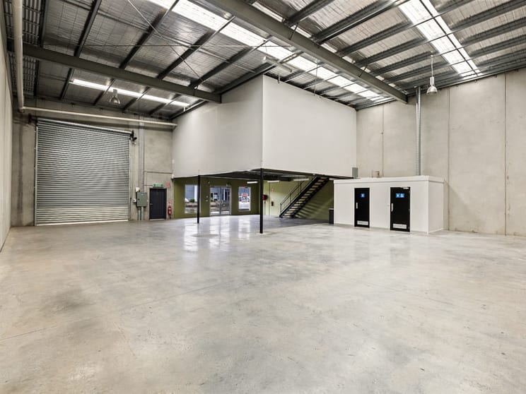 Click to view all images 18/35 Dunlop Road Mulgrave VIC 3170 - Image 2