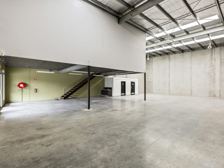 Click to view all images 18/35 Dunlop Road Mulgrave VIC 3170 - Image 3
