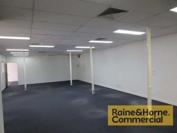 3B/26 Redland Bay Road Capalaba QLD 4157 - Image 2