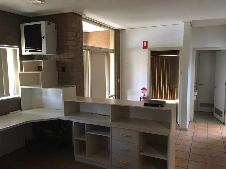 Click to view all images 272 Eleventh Street Mildura VIC 3500 - Image 3