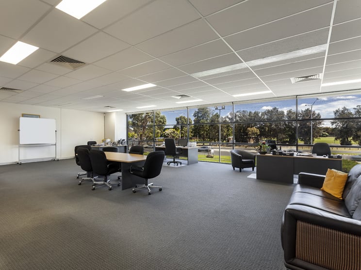 Click to view all images 4/1488 Ferntree Gully Road Knoxfield VIC 3180 - Image 3