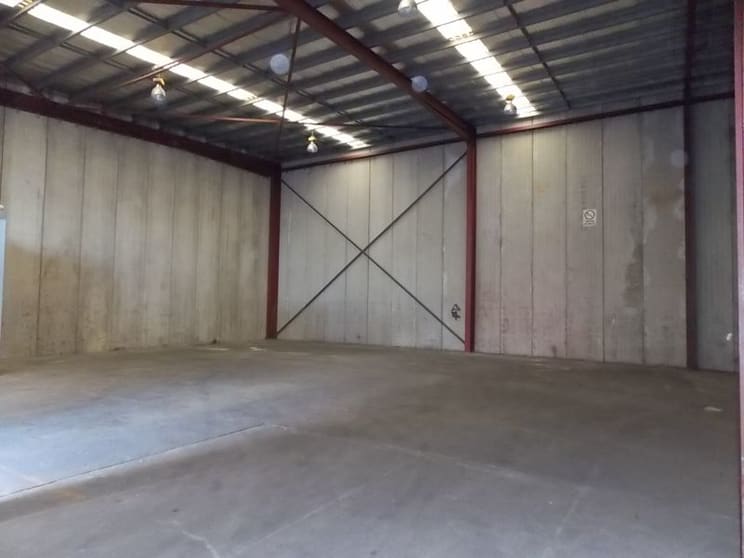 Click to view all images Fairfield East NSW 2165 - Image 1
