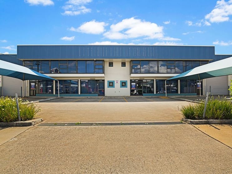 Click to view all images 19-21 Prescott Street Toowoomba City QLD 4350 - Image 1