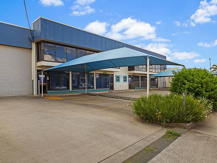 Click to view all images 19-21 Prescott Street Toowoomba City QLD 4350 - Image 3