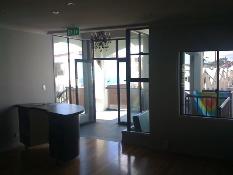 Click to view all images 9/7 Lawson Street Byron Bay NSW 2481 - Image 2