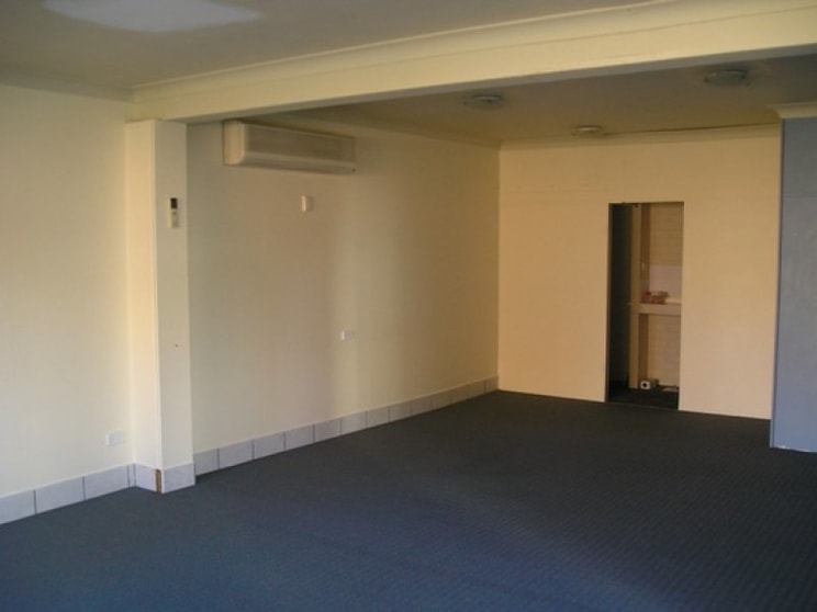 Click to view all images Shop 5 / 6 Pacific Highway Belmont NSW 2280 - Image 2